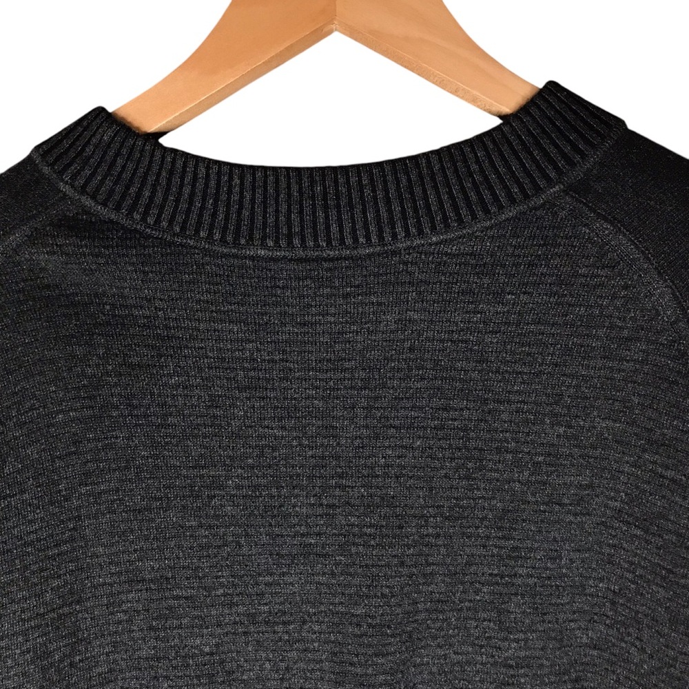 Women’s 12 Lululemon Reversible DoubleKnit Crew Neck Sweater Graphite - Picture 9 of 15